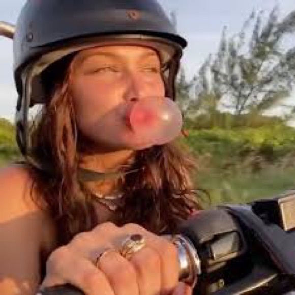 Mejuri Heirloom Ring-Garnet - Picture 7 of 8